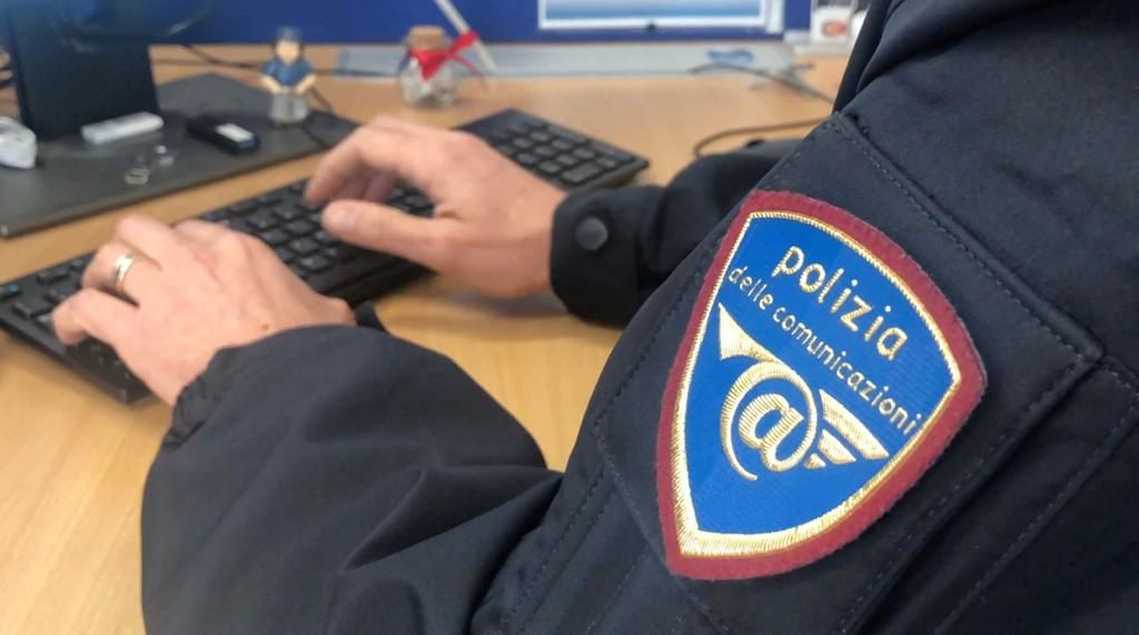 Reati sul web: il bilancio del 2022 della Polizia Postale siciliana